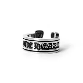 Bague avec étiquette en volutes