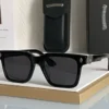 Lunettes noires Chrome Hearts