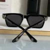 Lunettes noires Chrome Hearts