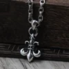 Pendentif BS Fleur avec bélière Pendentif BS Fleur avec bélière