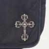 Sac messager en cuir orné d&rsquo;une Filigree Cross Chrome Hearts