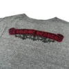 T-shirt Chrome Hearts à col en V et imprimé dans le dos, gris/rouge T-shirt Chrome Hearts à col en V et imprimé dans le dos, gris/rouge